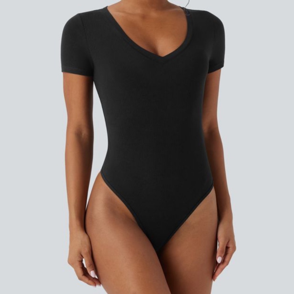 Halara Ribbed Knit V-neck Short Sleeve Work Bodysuit - Sz Lg